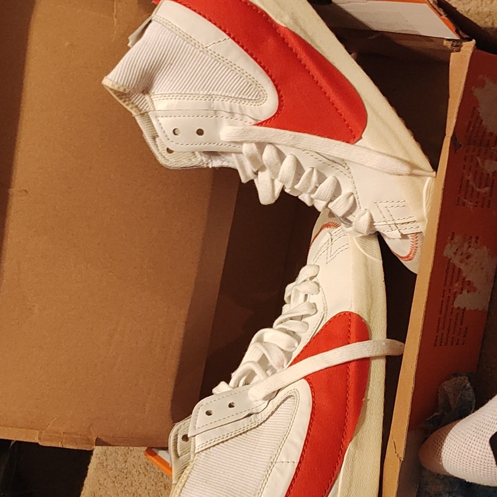 Nike Jumbo Blazer Mid 77 Burnt Orange